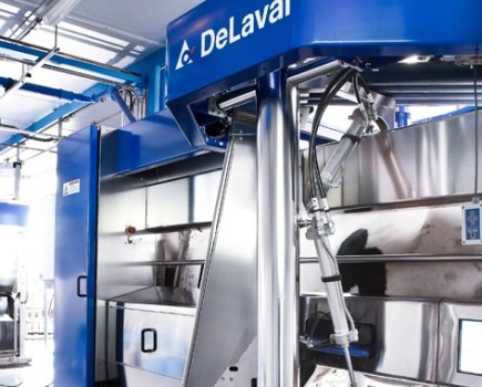 64-milk-robots-for-Chilean-dairy-farm-4082301_0
