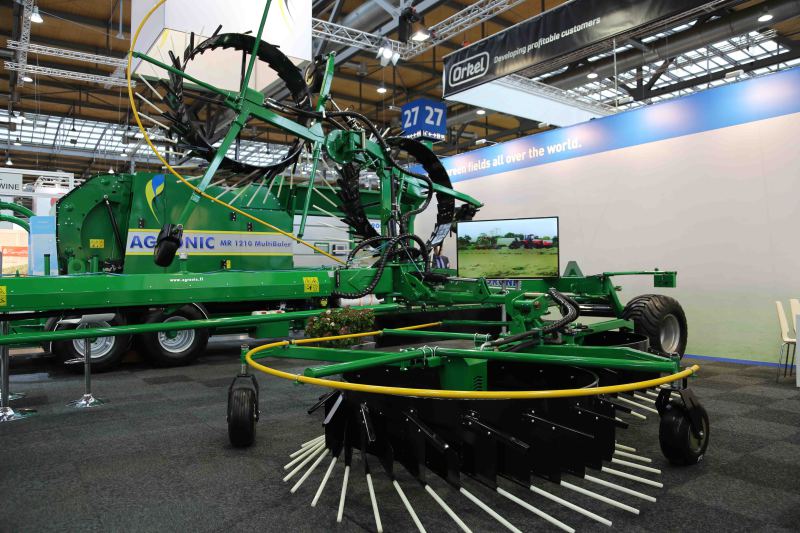 Agritechnica-Day-3-All-focus-on-grass-related-kit-today-8883168_0