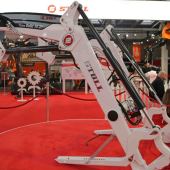 Agritechnica-Day-5-Loading-and-lifting-8887110_5