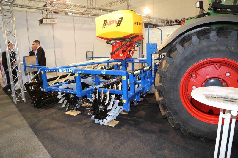 Agritechnica-Hektor-gives-it-the-chop-2602381_0