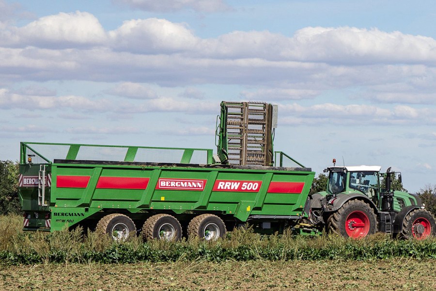 Bergmann RRW500 beet cleaning chaser bin