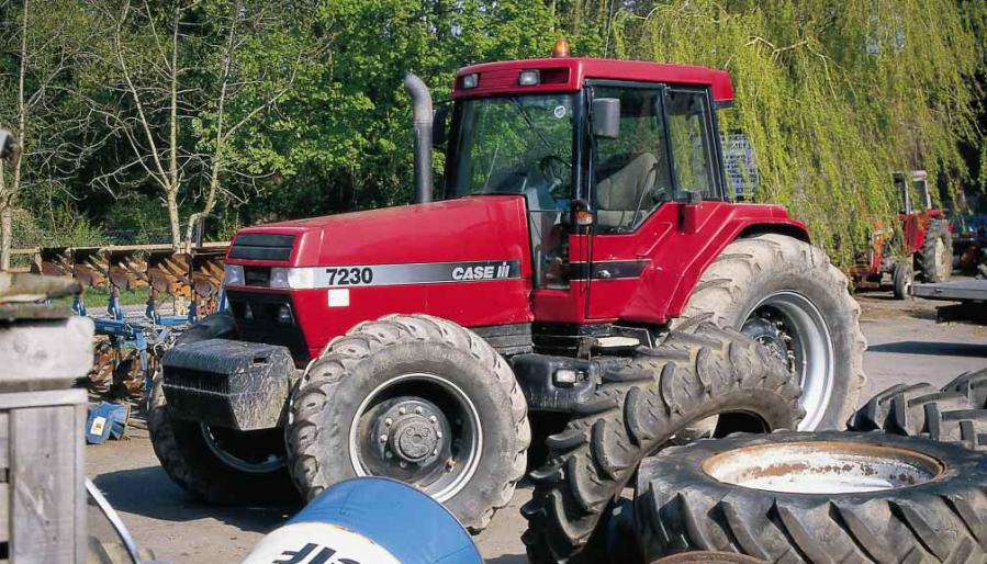 Case-IH-Magnum-7100--7200-um-08-1999