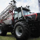 Cereals-17-Arable-crowds-enjoy-the-sunshine-8320436_16