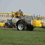 Changing-of-the-Chafer-Guard-1750551_0