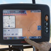 Claas-likes-an-open-door-4785399_4