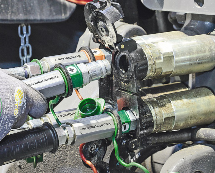 -Comparing-hydraulic-couplers-WSHOP-11-2015