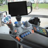 Conventional-tractor-hits-500hp-2471218_1