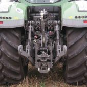 Conventional-tractor-hits-500hp-2471218_7