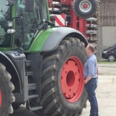 Conventional-tractor-hits-500hp-2471218_8
