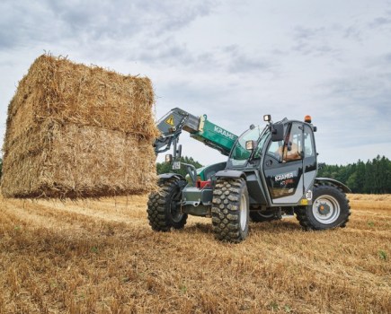 Deere-and-Kramer-form-strategic-alliance-8397061_0