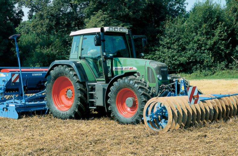 Fendt-817-Vario-TMS-di-02-2003