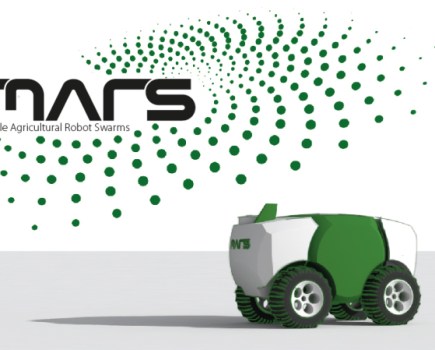 Fendt-works-on-small-field-robots-4418057_0