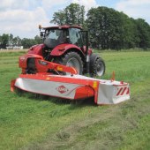 Giant-rake-and-more-mowers-from-Kuhn-4148514_3