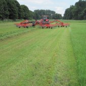 Giant-rake-and-more-mowers-from-Kuhn-4148514_4