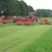 Giant-rake-and-more-mowers-from-Kuhn-4148514_5