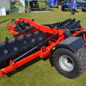 Grassland-17-Making-silage-in-the-sun-8289599_1