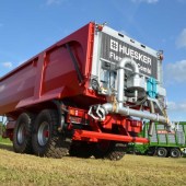 Grassland-17-Making-silage-in-the-sun-8289599_2