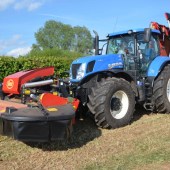 Grassland-17-Making-silage-in-the-sun-8289599_4