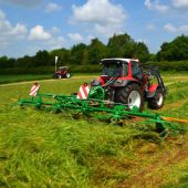 Grassland-17-Making-silage-in-the-sun-8289599_9