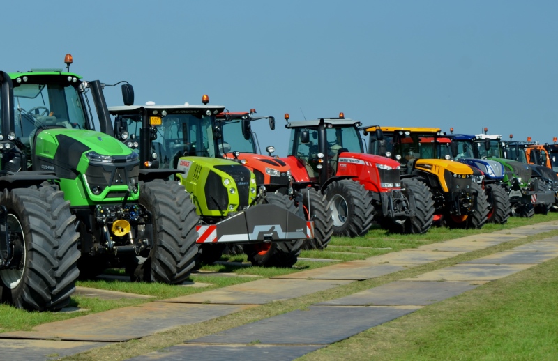 Increase-in-new-tractor-registrations-8410067_0