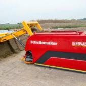 Innovado-feed-robot-in-production-3606589_0