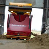 Innovado-feed-robot-in-production-3606589_3
