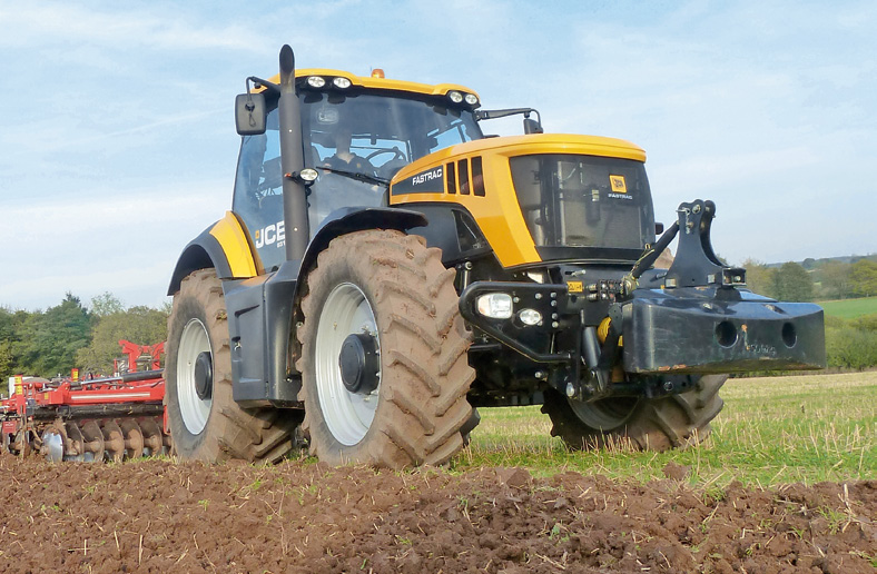 JCB-Fastrac-8310-di-03-2012