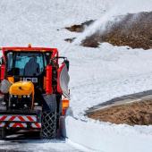 JCB-Fastracs-keep-Alpine-pass-open-8963375_0