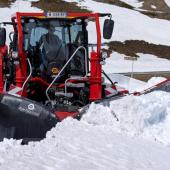 JCB-Fastracs-keep-Alpine-pass-open-8963375_3