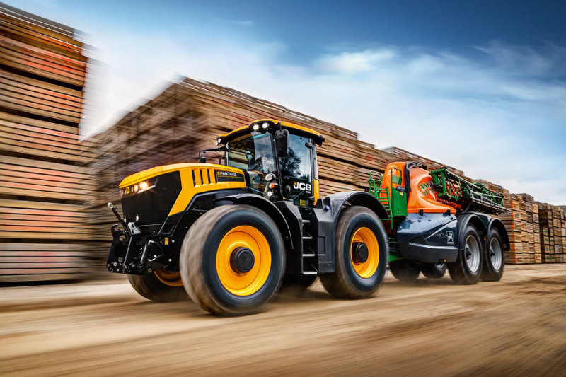 JCB-earnings-up-by-a-third-8421174_0