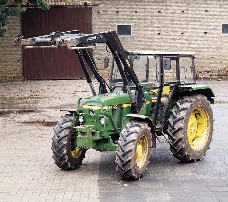 John-Deere-2040-um-10-1996