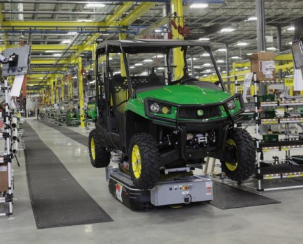 John-Deere-expands-Gator-factory-7447278_0