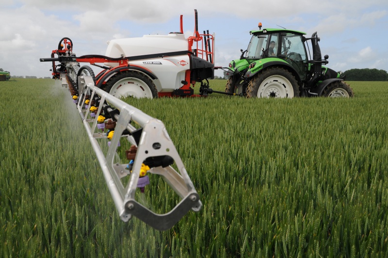 Kuhn-adds-entry-level-trailed-sprayer-3303042_0