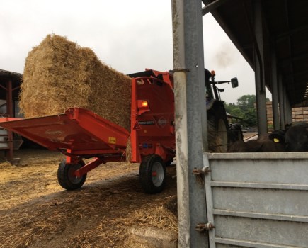 Kuhn-comes-with-semi-mounted-Primor-8445852_0