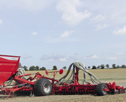 Kverneland--Accord-DG-12000-di-06-2010