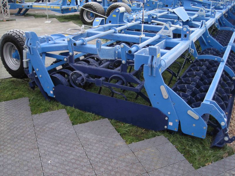 LAMMA-16-Farmet-for-all-seasons-2684571_0