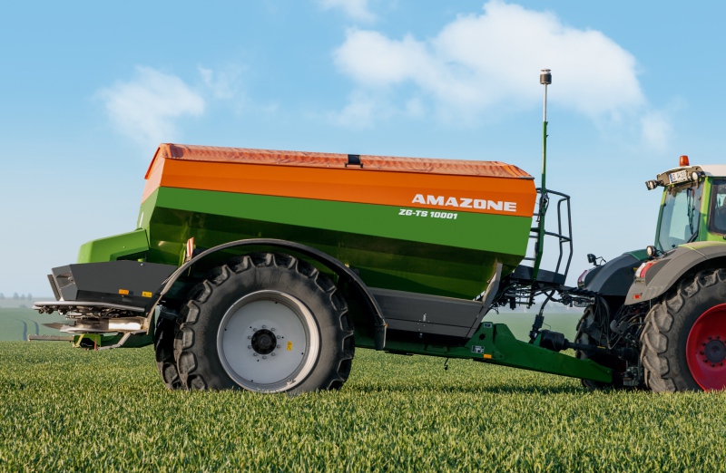 LAMMA-2018-Flurry-of-new-fertiliser-spreaders-8985314_0
