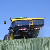 LAMMA-2018-Flurry-of-new-fertiliser-spreaders-8985314_1