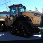 MTS-shows-630hp-scraper-tractor-7999256_0