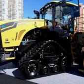 MTS-shows-630hp-scraper-tractor-7999256_1