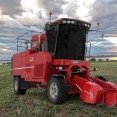 Marcrest-self-propelled-baler-8054359_0