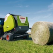 New-Claas-balers-working-at-Grassland-8101203_0
