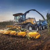 New-Holland-s-911hp-flagship-forager-8906170_2