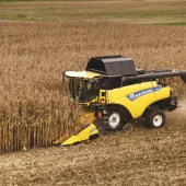 New-Holland-s-CR8-80-combine-tours-the-UK-4218488_2