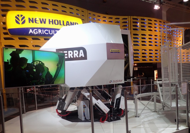 New-Holland-tractor-cab-simulator-8972846_0
