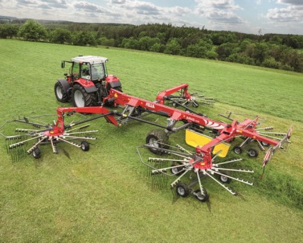 New-four-rotor-rakes-from-Fella-4717808_0