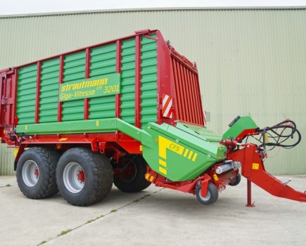Return-of-more-compact-forage-wagon-4721793_0