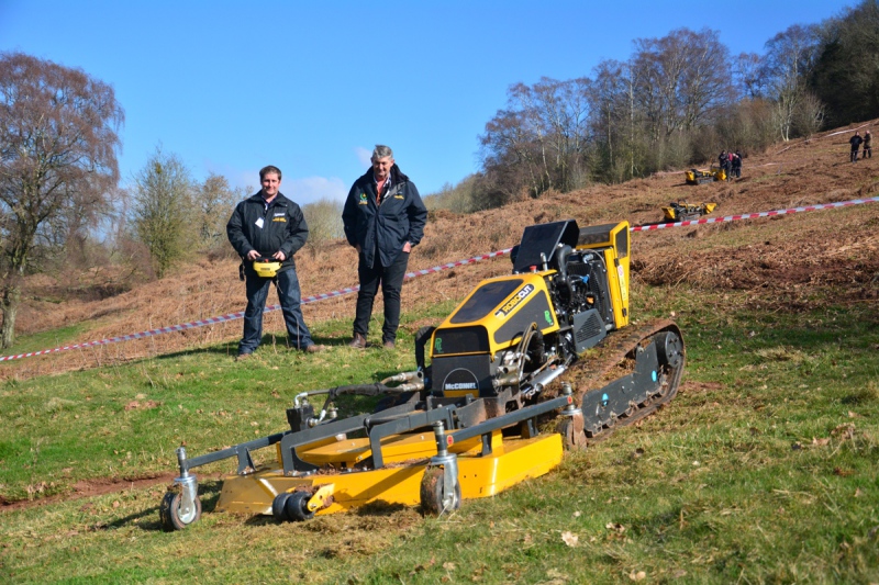 Robos-in-action-at-McConnel-event-2846607_0
