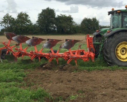 Section-control-for-intelligent-Kuhn-plough-8761643_0