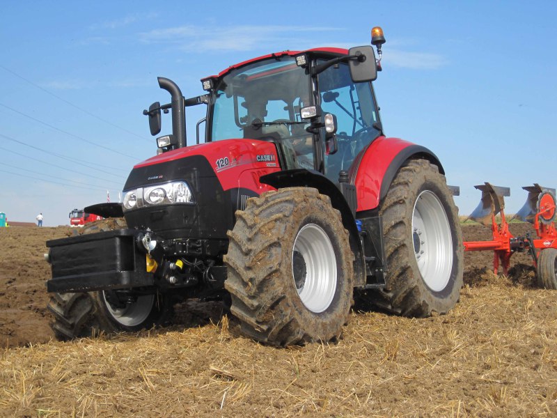 Smaller-Case-IH-tractors-go-Stage-IV-4148498_0